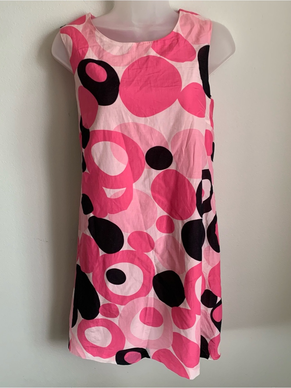 Sleeveless Pink & Black Circle Design Shift Dress
